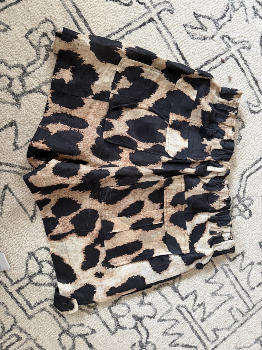 Ganni Leopard-Pattern Shorts - Black & Tan - Picture 3 of 6